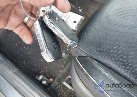 2022 Kia Forte Gt-Line z USA, uszkodzony, nr VIN 3KPF54AD9NE492403